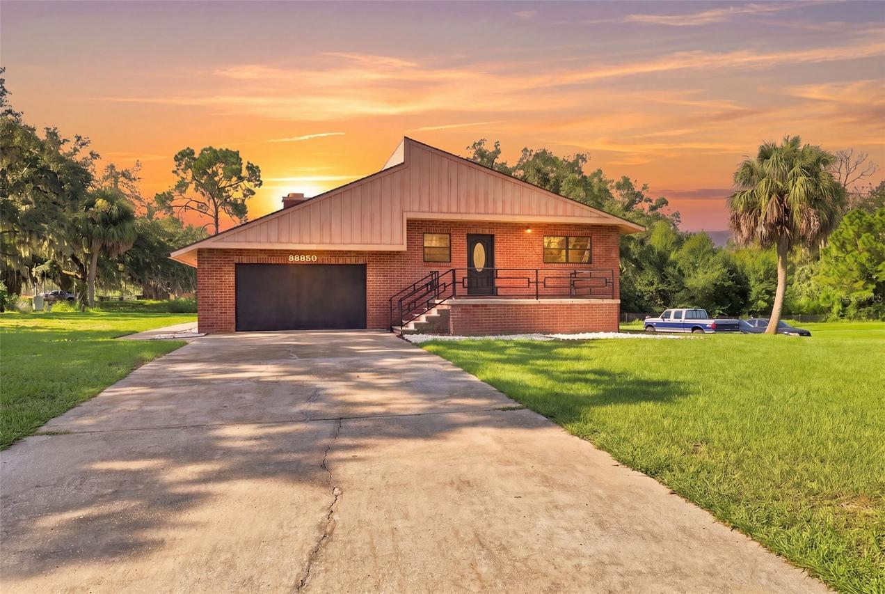 28850 Lindenhurst Dr., Wesley Chapel, FL 33544