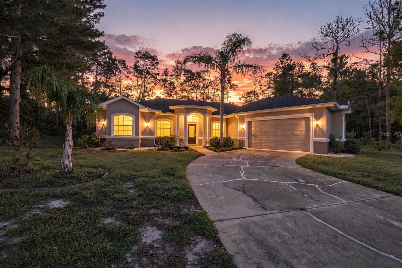 25 Sanders Cir., Homosassa, FL 34446
