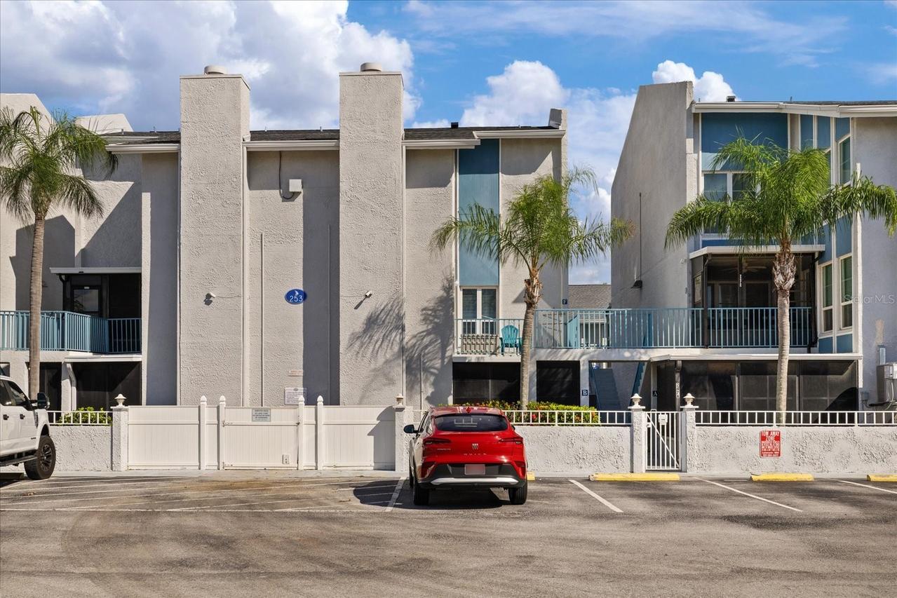 253 Rex Pl. #B, Madeira Beach, FL 33708