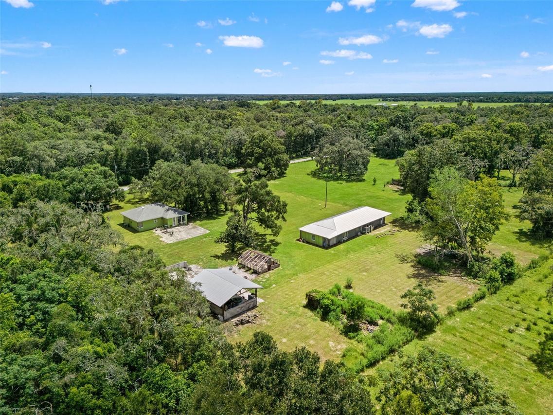 255 Benes Rd., Brooksville, FL 34604