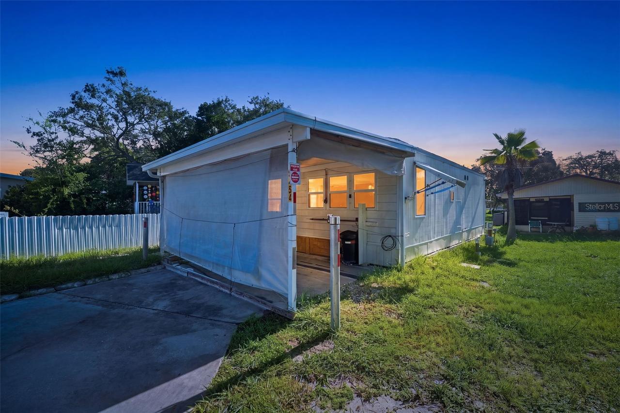 9454 Gray Fox Dr., Weeki Wachee, FL 34613