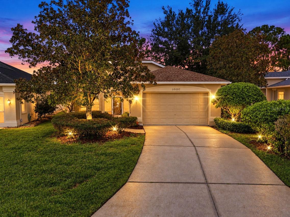 10097 Holly Berry Dr., Weeki Wachee, FL 34613