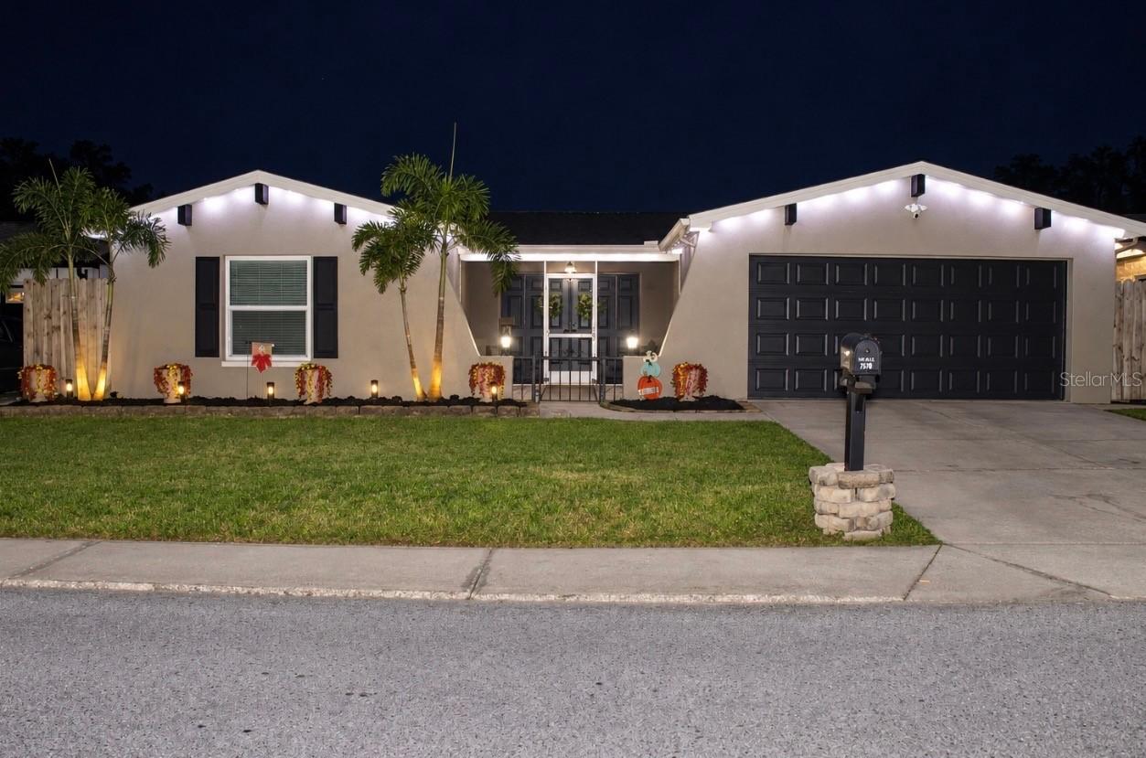 8246 Penwood Dr., Port Richey, FL 34668