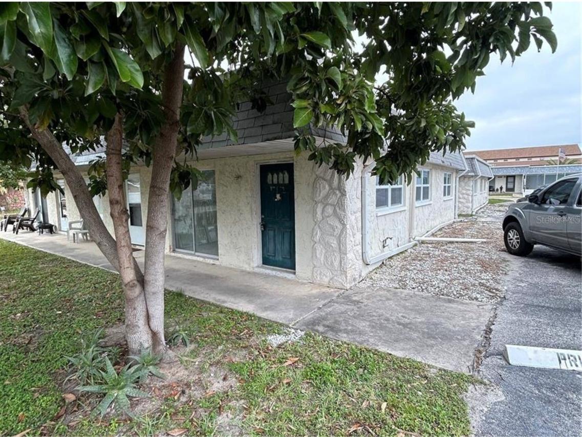 9820 Hidden Ln. #2, Port Richey, FL 34668