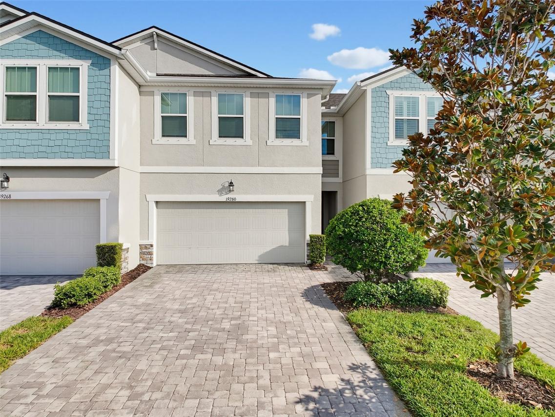19260 Blue Pond, Lutz, FL 33558