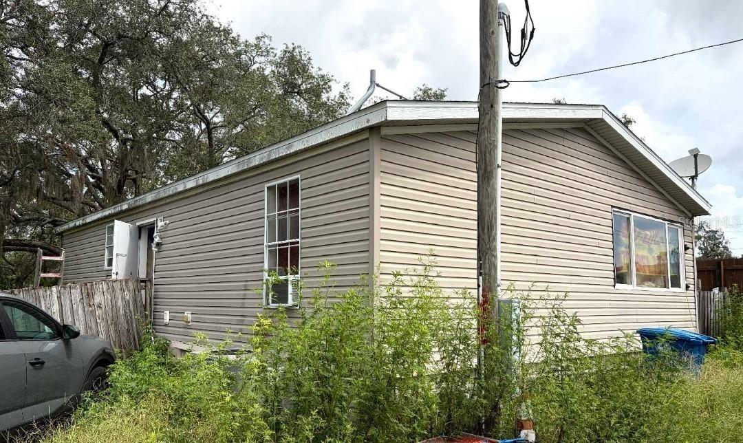 7071 Mertal St., Weeki Wachee, FL 34607