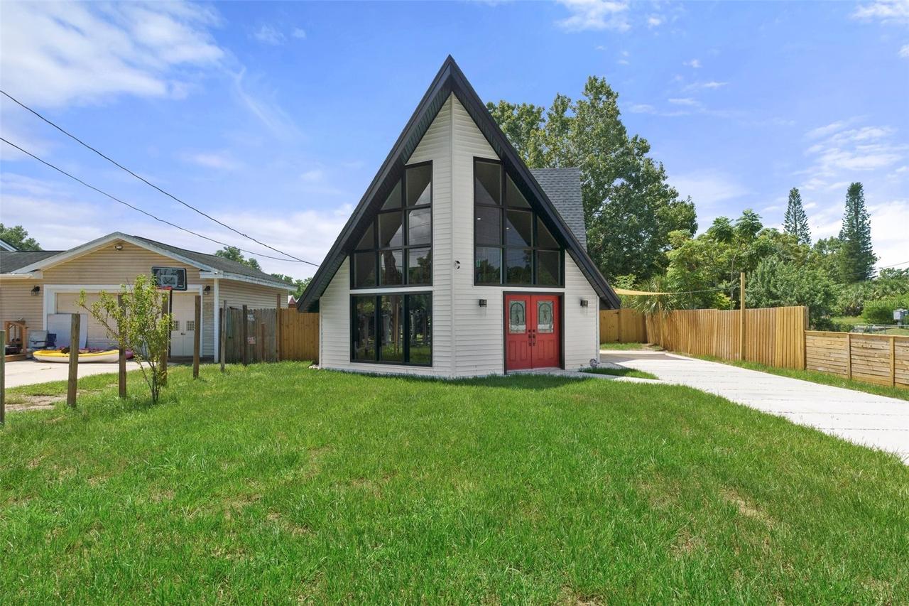 7422 New York Ave., Hudson, FL 34667