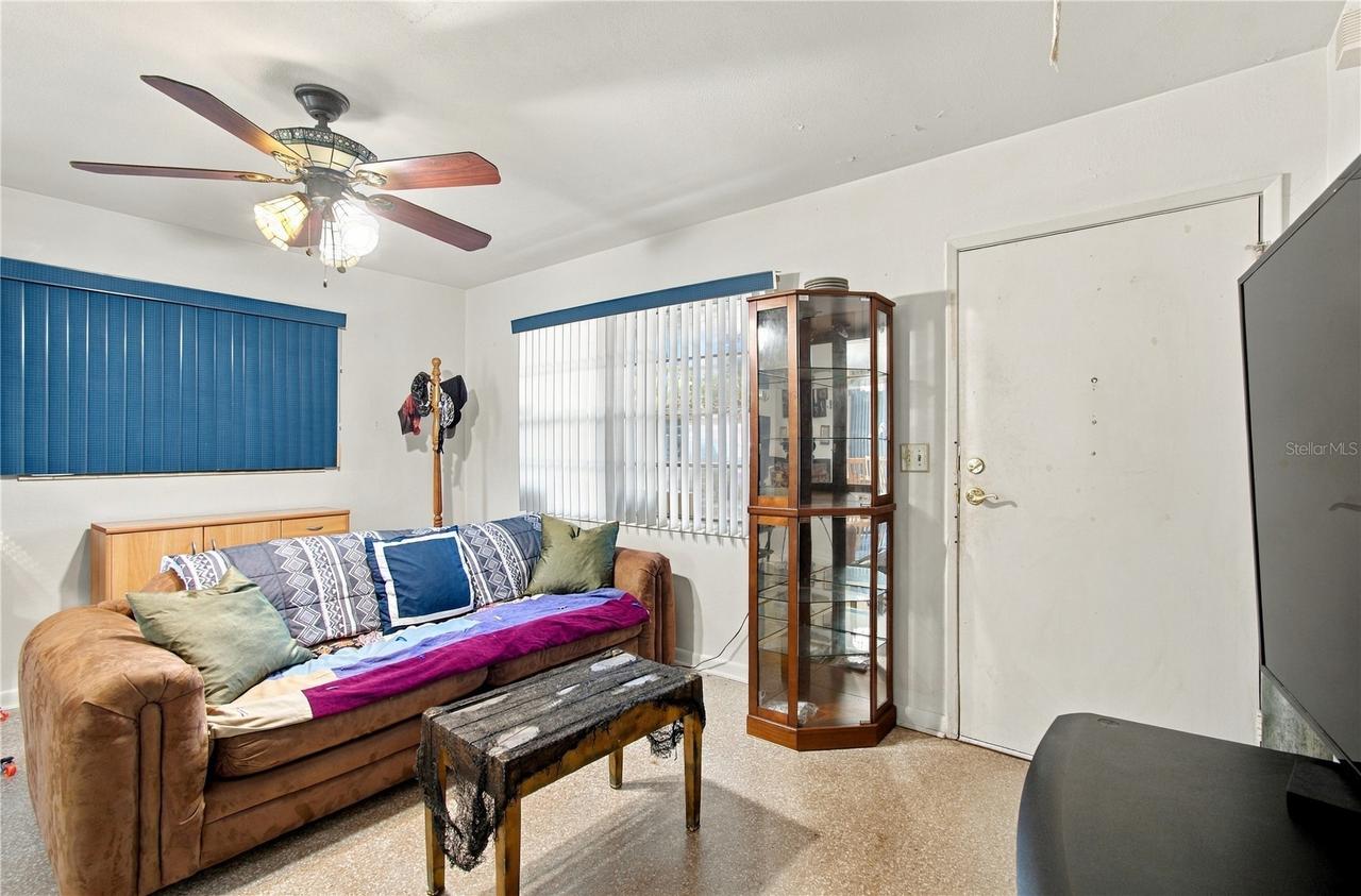 2607 Westhigh Ave., Tampa, FL 33614
