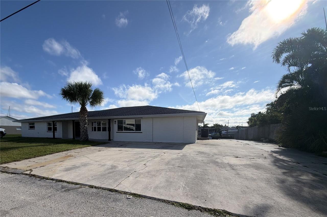 13812 Mattix Ave., Hudson, FL 34667