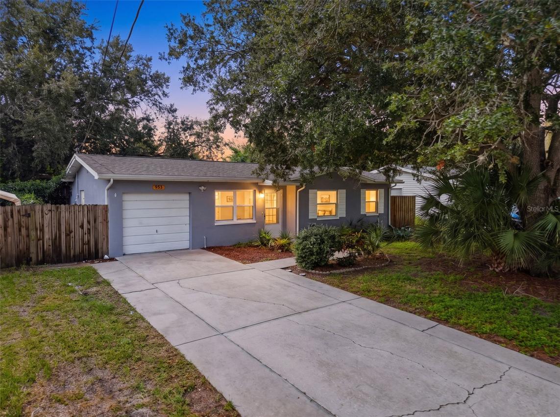 953 Cedarwood Ave., Dunedin, FL 34698