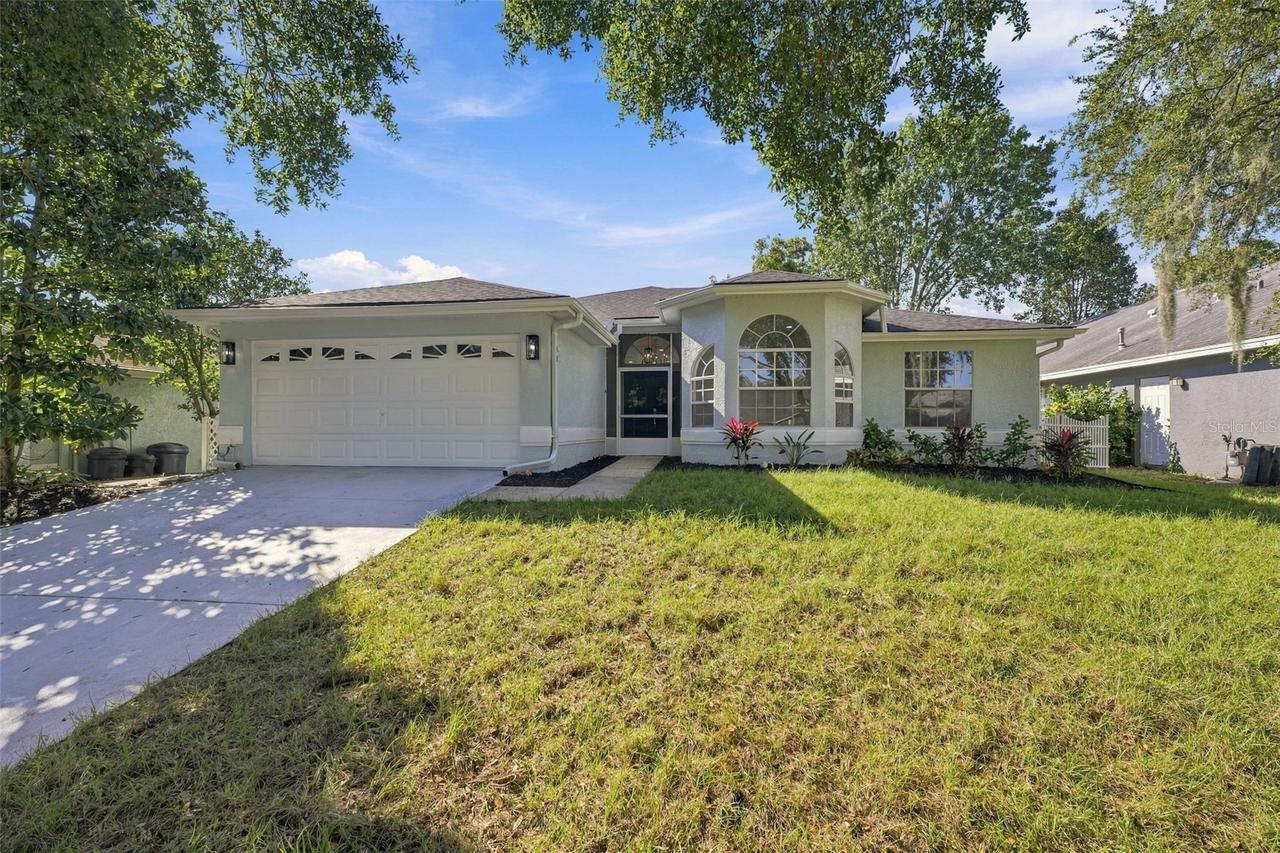 1070 Captains Way, Tarpon Springs, FL 34689