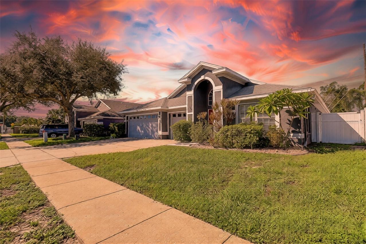 624 N Lake Blvd., Tarpon Springs, FL 34689