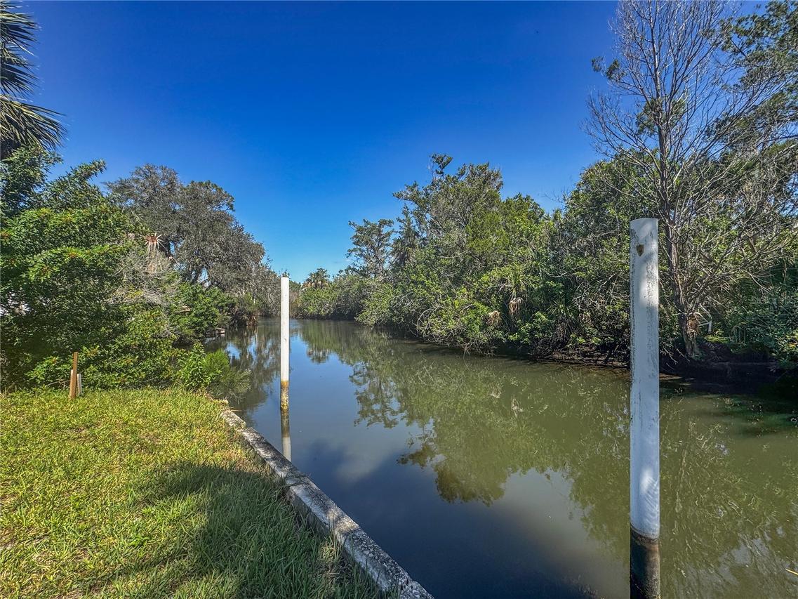 5362 Felker Dr., Weeki Wachee, FL 34607