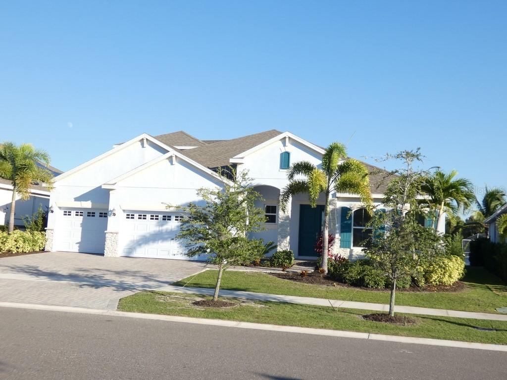 958 Signet Dr., Apollo Beach, FL 33572