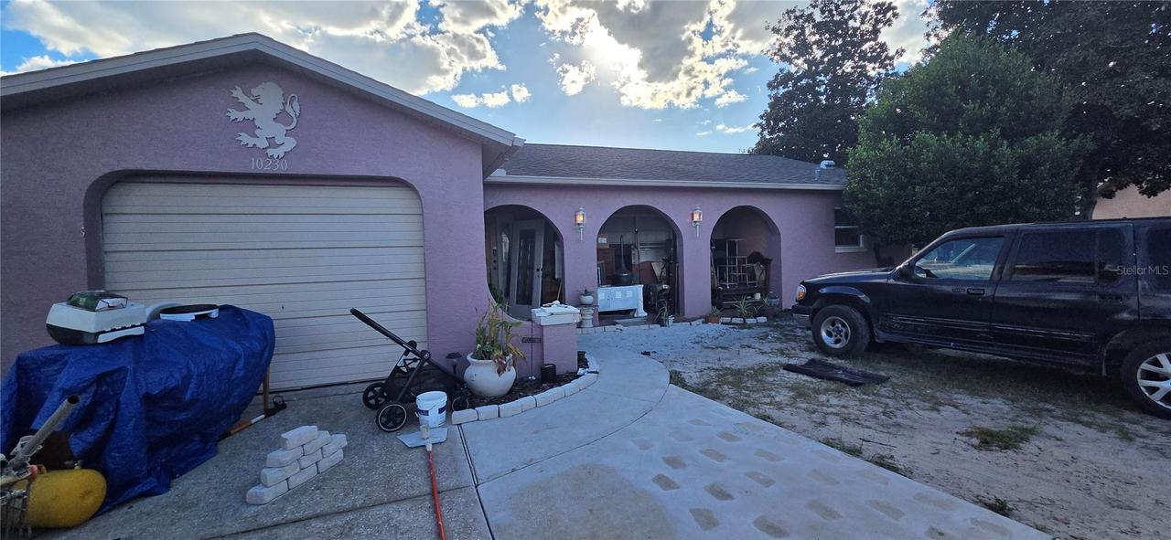 10230 Autumnwood Dr., Hudson, FL 34667
