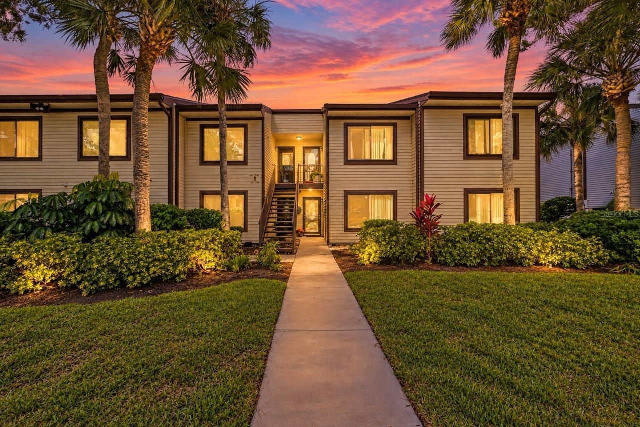 349 Moorings Cove Dr. #1, Tarpon Springs, FL 34689