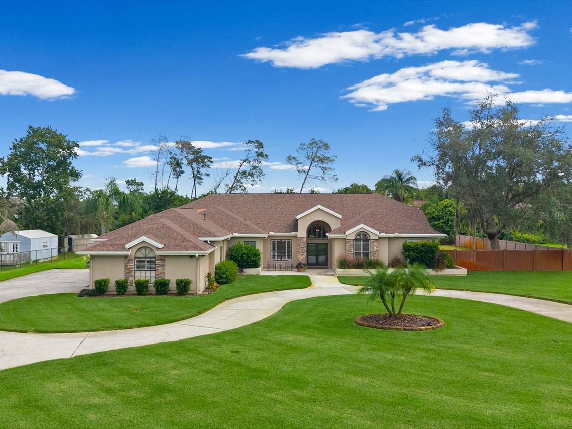 8906 Skymaster Dr., New Port Richey, FL 34654