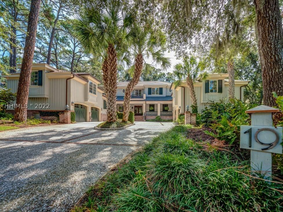 19 W Beach Lagoon Rd., Hilton Head Island, SC 29928