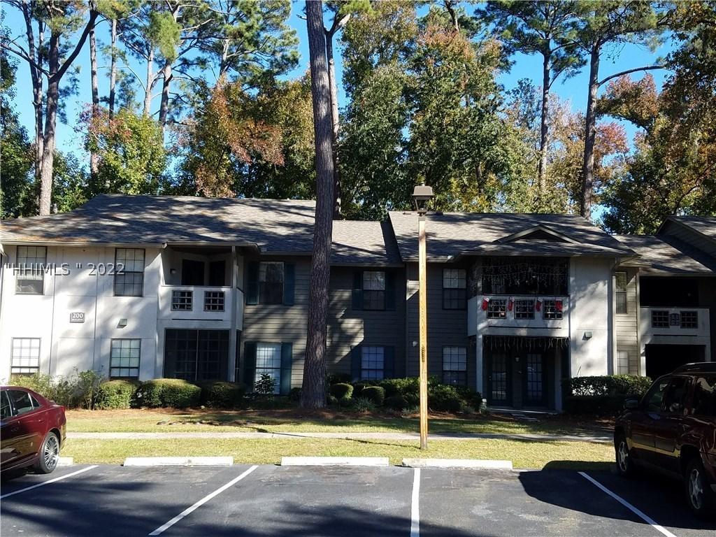30 Mathews Dr. #305, Hilton Head Island, SC 29926