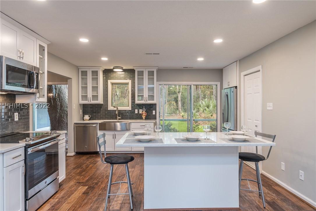 27 Oak Ct., Hilton Head Island, SC 29928