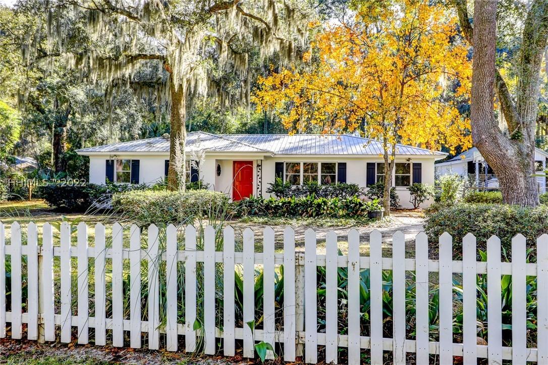 7 Palmetto Beach Ln., Bluffton, SC 29910