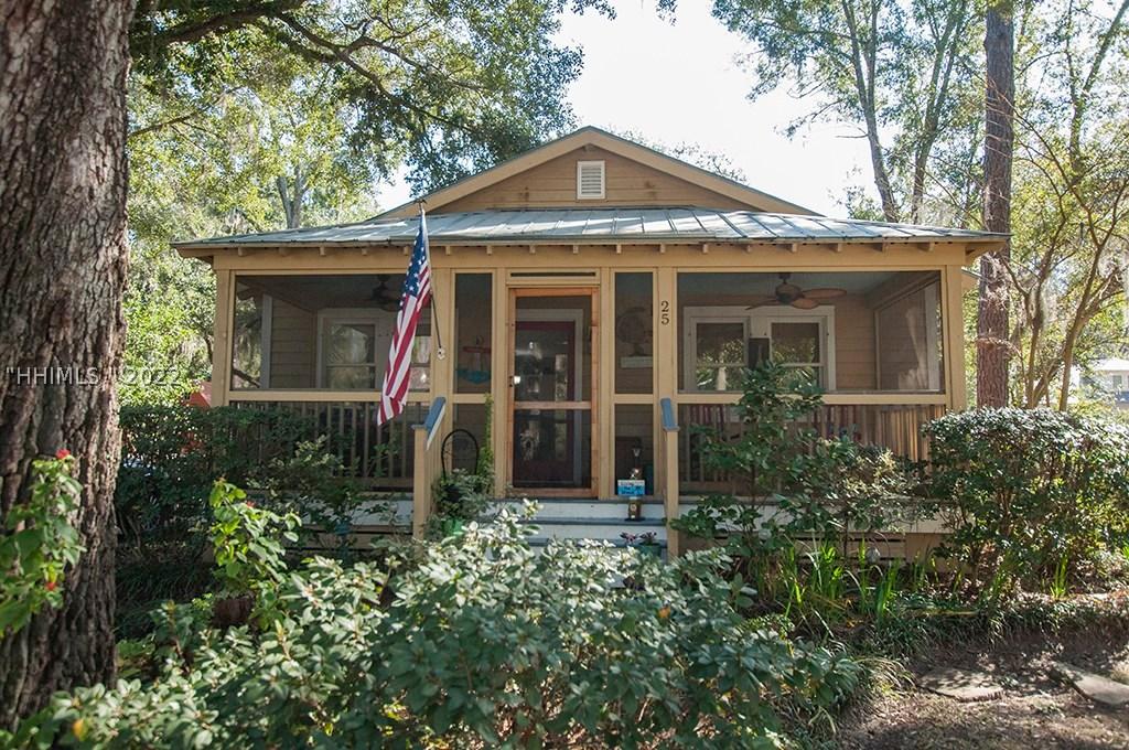 25 Wharf St., Bluffton, SC 29910