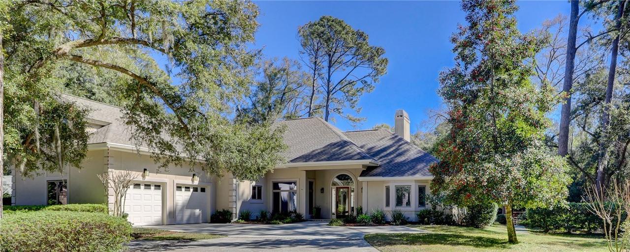 118 Coggins Point Rd., Hilton Head Island, SC 29928