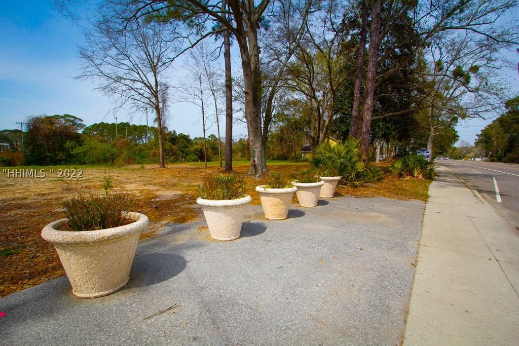 182 Bluffton Rd., Bluffton, SC 29910
