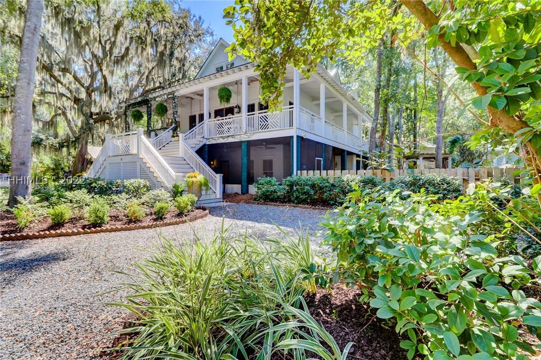 32 Lawrence St., Bluffton, SC 29910