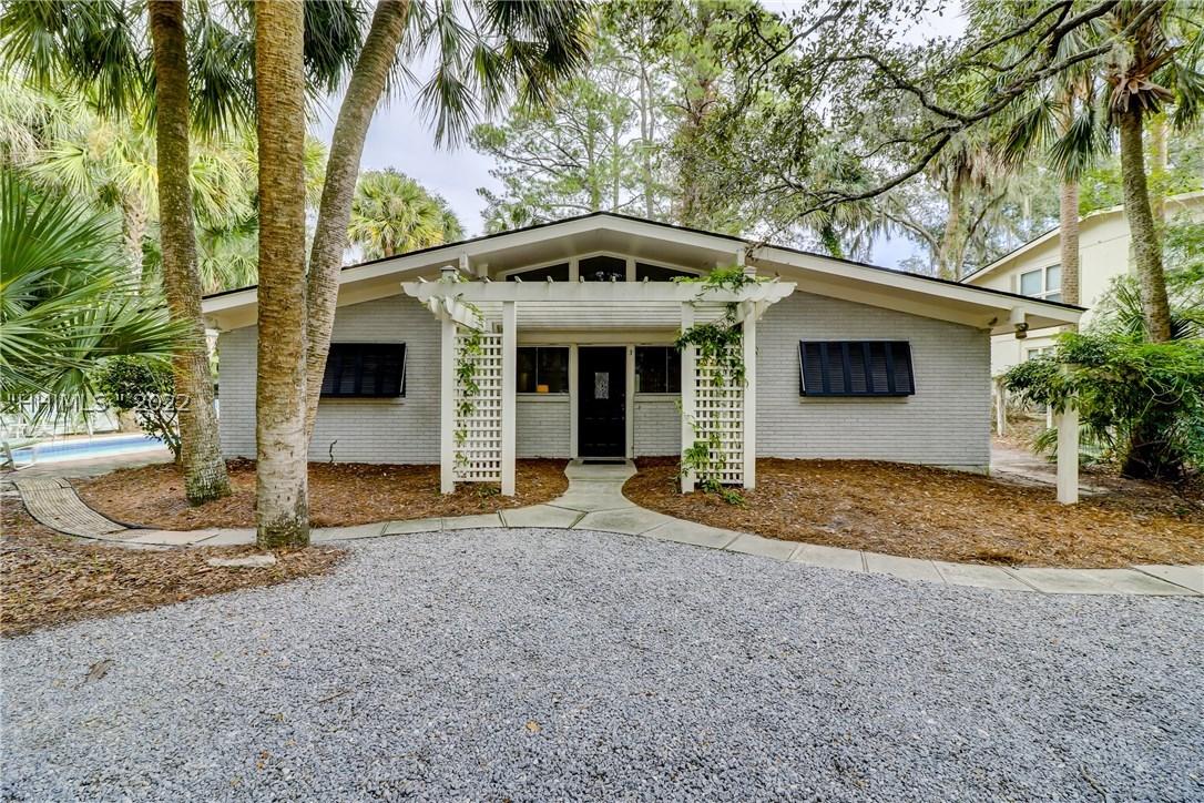 3 Dogwood Ln., Hilton Head Island, SC 29928