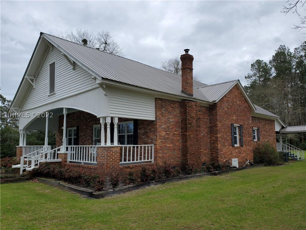 147 College St., Ehrhardt, SC 29081