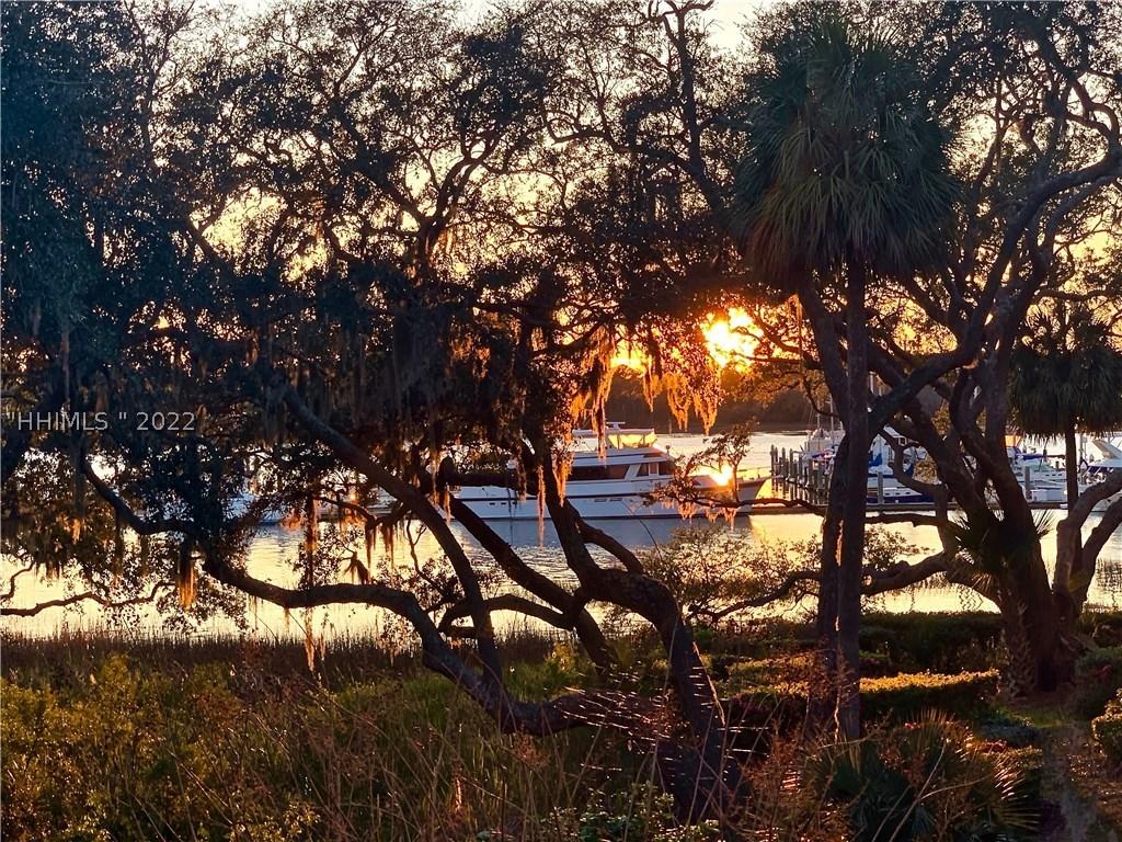 Courtyard Common #25, Hilton Head Island, SC 29926