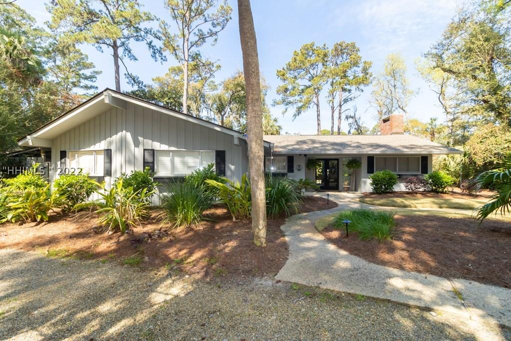 28 Woodbine Pl., Hilton Head Island, SC 29928