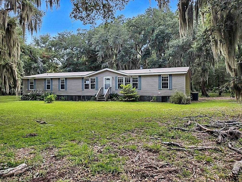 136 Saxonville Rd., Saint Helena Island, SC 29920