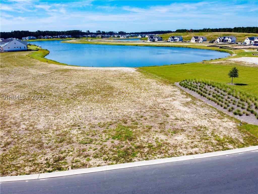 404 Flatwater Dr., Bluffton, SC 29910