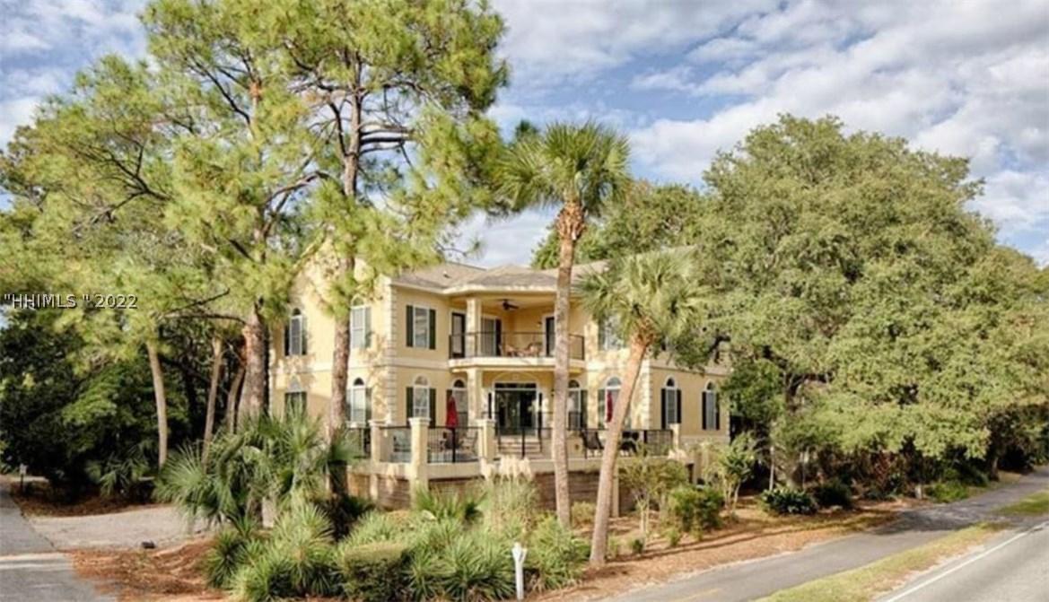 15 N Forest Beach Dr., Hilton Head Island, SC 29928