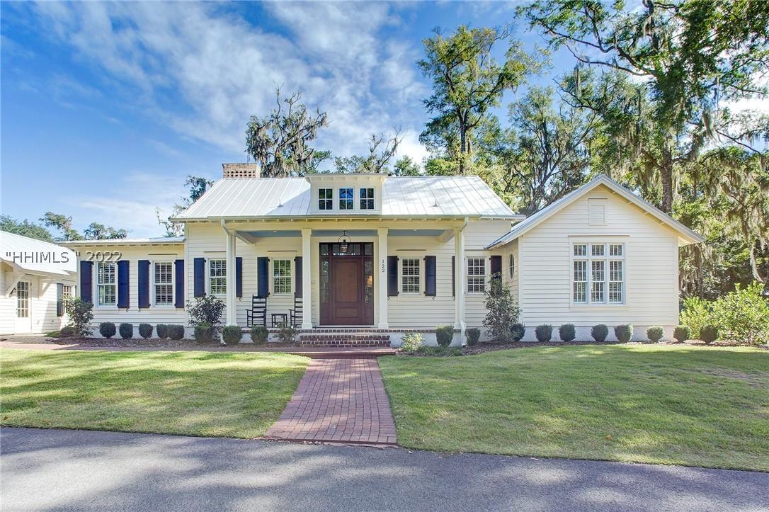 122 August Ln., Bluffton, SC 29910