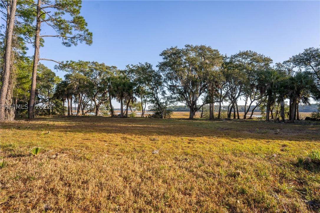 123 Dataw Dr, Saint Helena Island, SC 29920