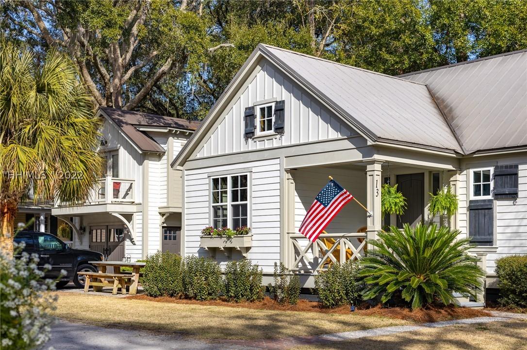13 Lawrence St, Bluffton, SC 29910