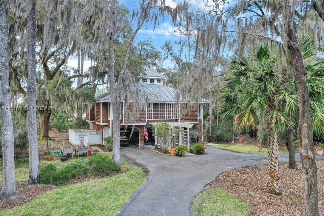3 Oxen Ln., Bluffton, SC 29910