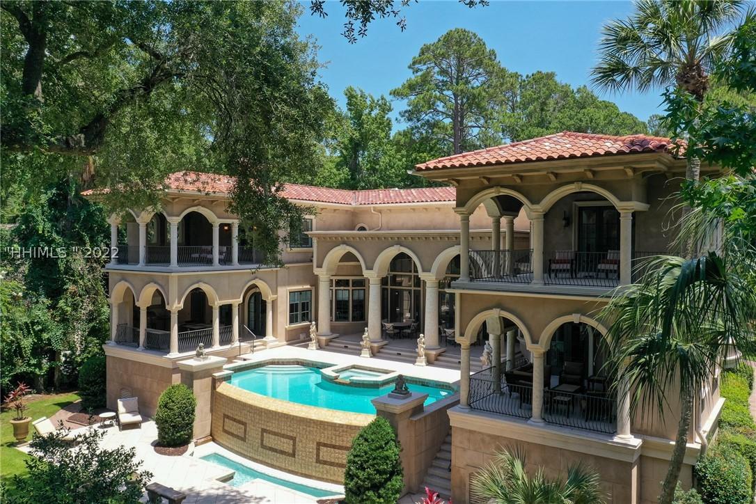 11 Sea Ln, Hilton Head Island, SC 29928