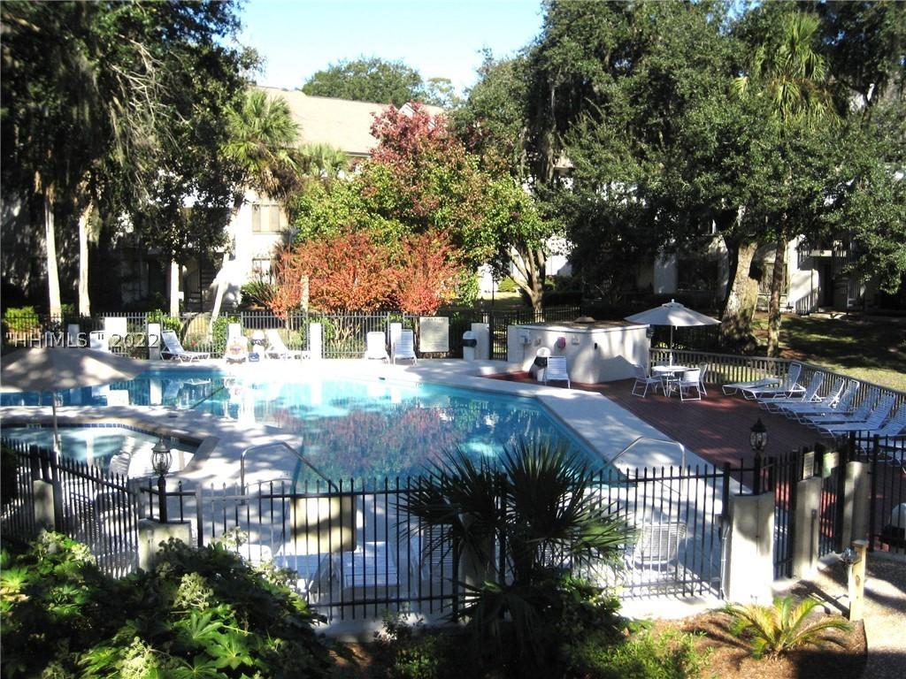 36 Deallyon Ave. #104, Hilton Head Island, SC 29928
