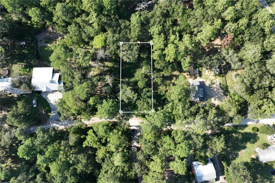 8 Crystal Beach Ln, Bluffton, SC 29910