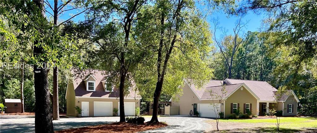 948 Pine Arbor Rd., Hardeeville, SC 29927