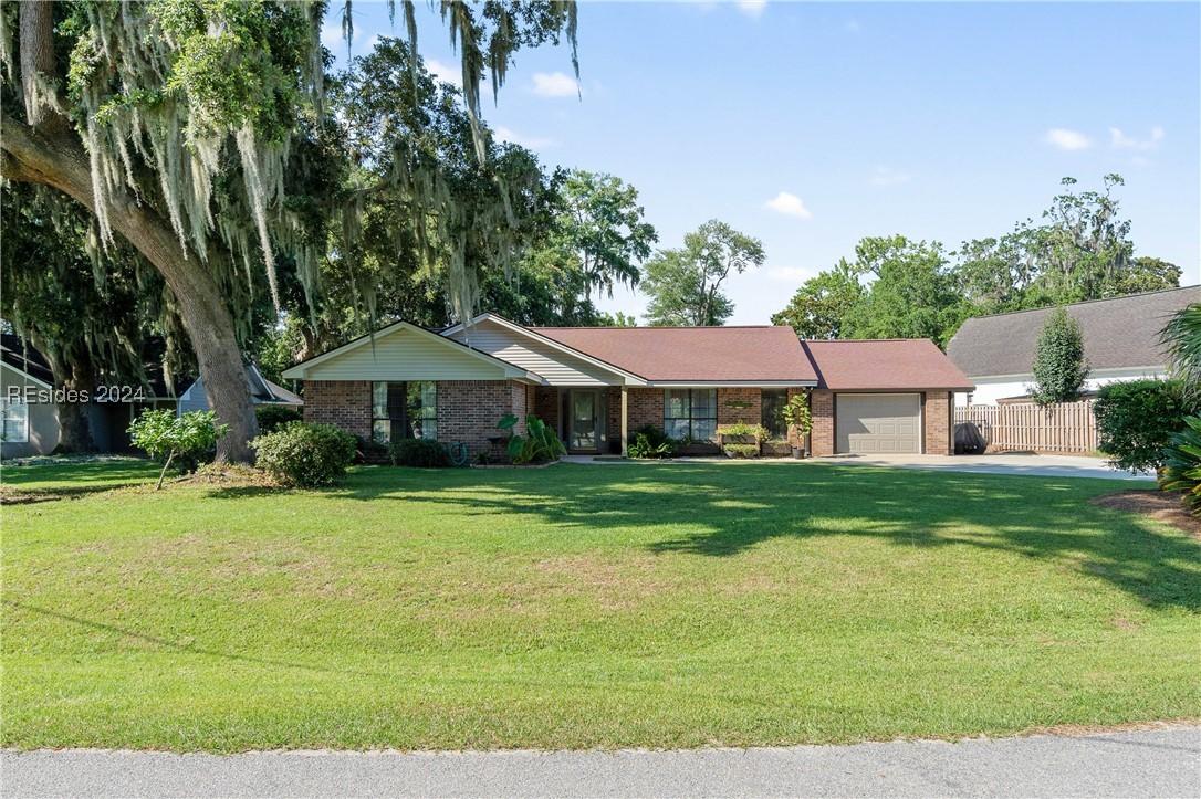 6118 Vaux Rd., Beaufort, SC 29906