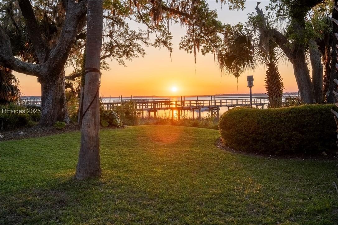 21 N Calibogue Cay Rd., Hilton Head Island, SC 29928