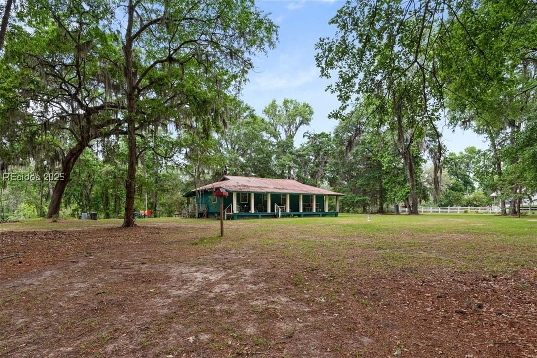 6747 Purrysburg Rd., Hardeeville, SC 29927