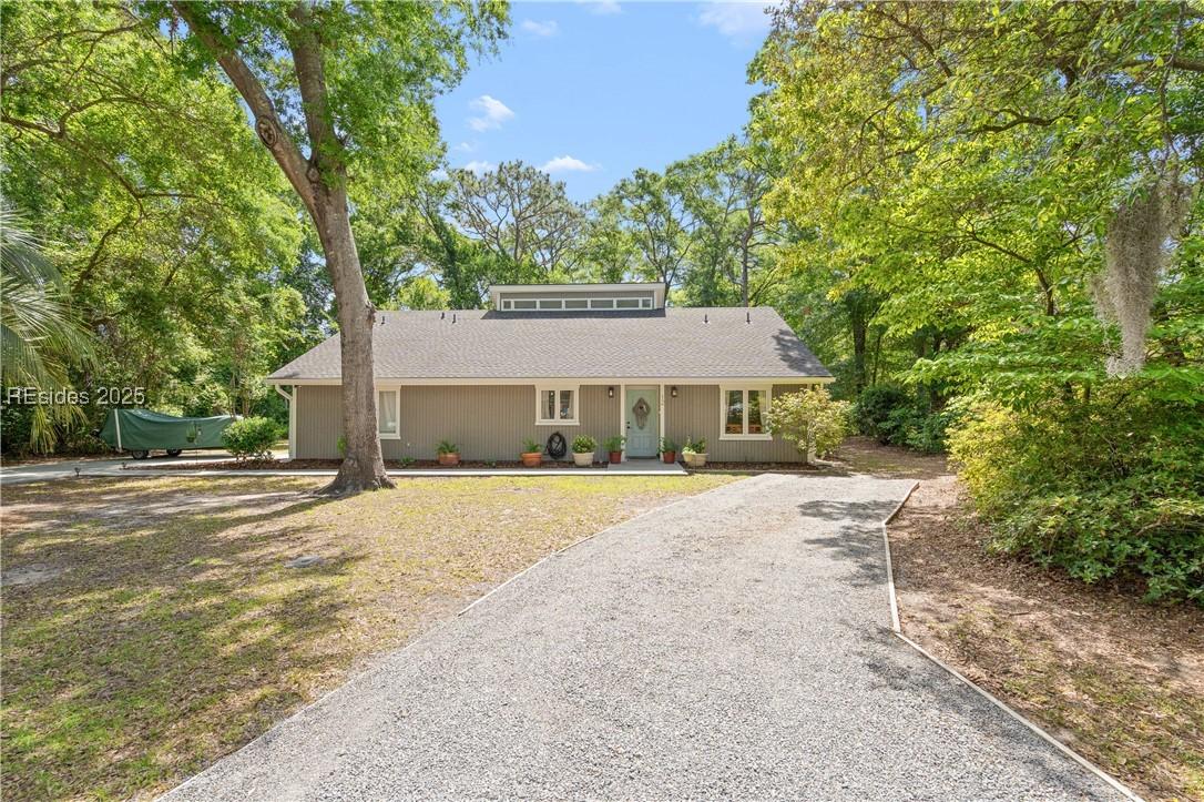 12 Harvest Ln., Beaufort, SC 29907
