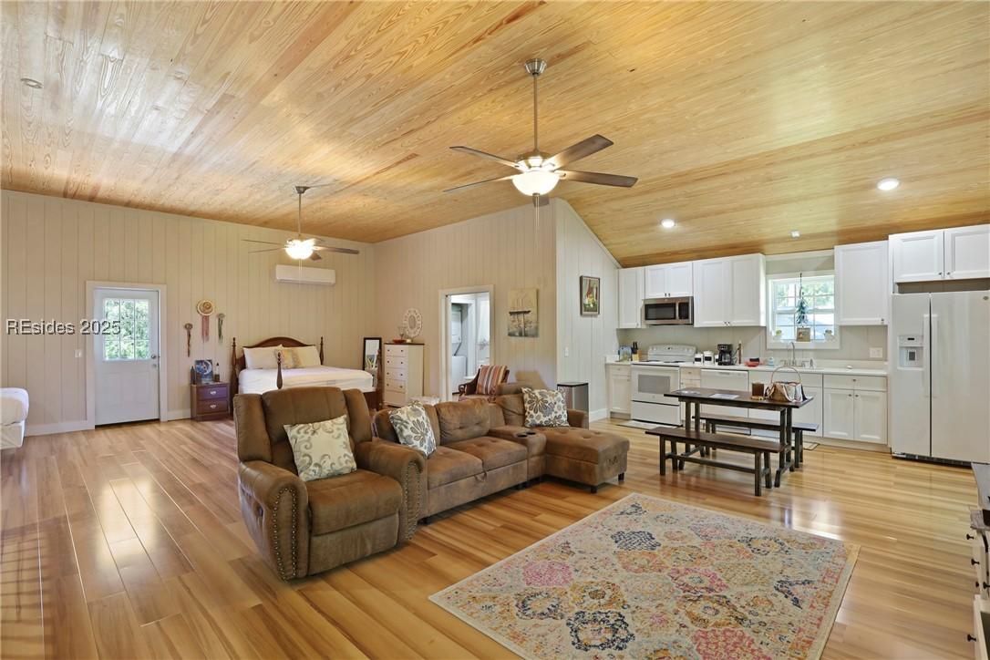 318 School Rd., Daufuskie Island, SC 29915