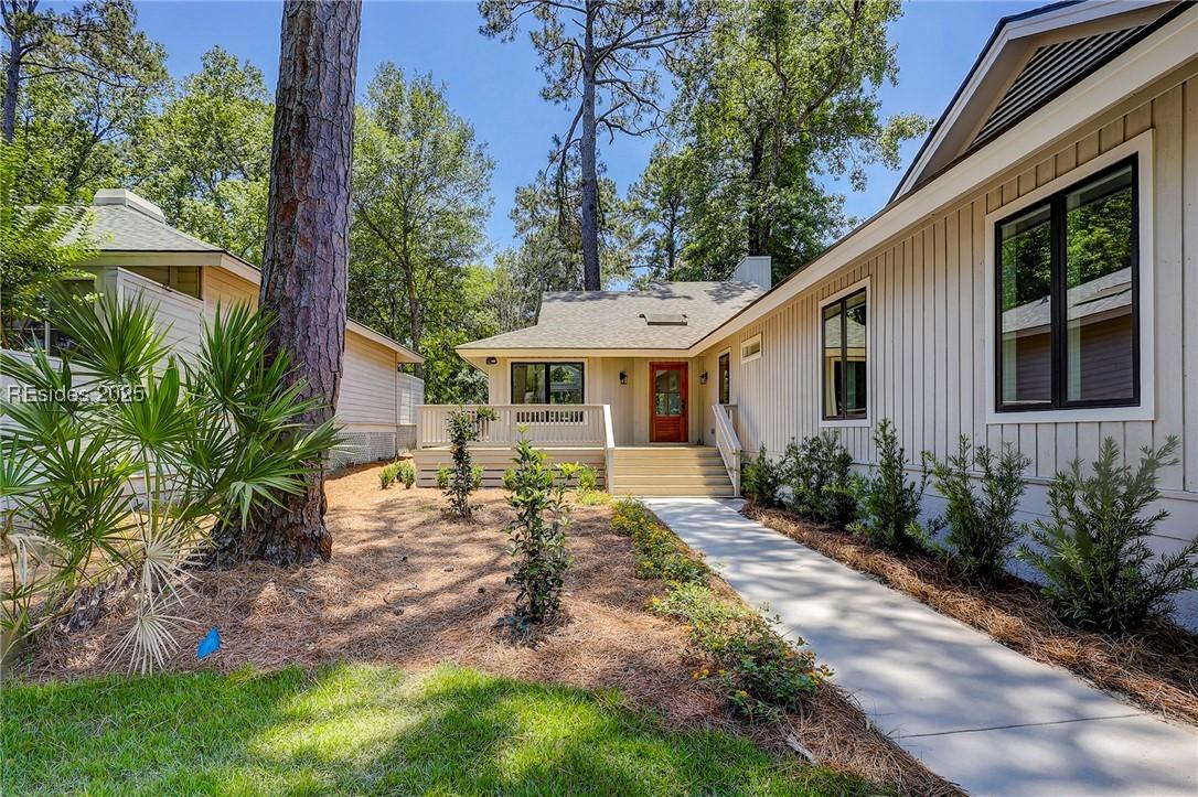 17 Isle Of Pines Dr., Hilton Head Island, SC 29928